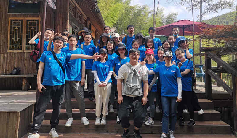 优景业务部组织周末踏青活动