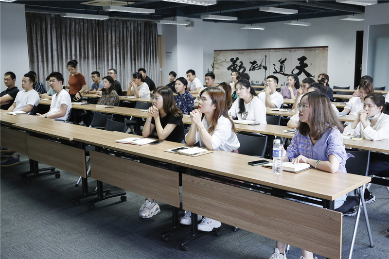 优远E联盟举行季中会议